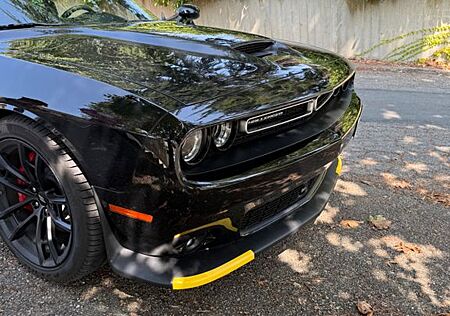 Dodge Challenger HEMI Neuzustand