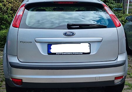 Ford Focus 1,6 (nur 166.777 km & hat TÜV!)