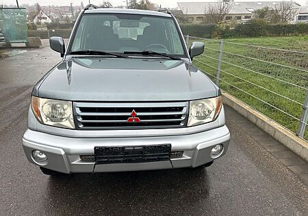 Mitsubishi Pajero Pinin MPI Intense 1800