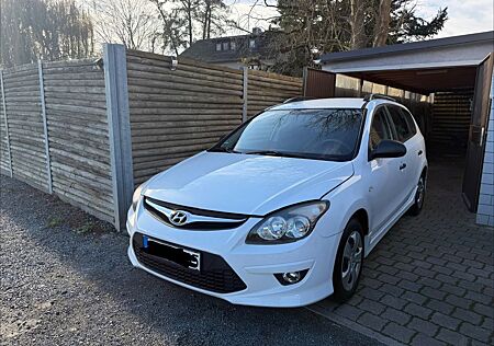 Hyundai i30 CW 1.4 Classic Classic