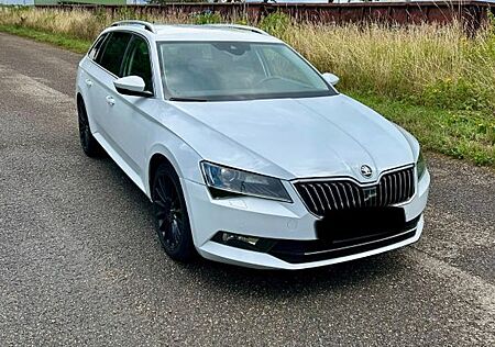 Skoda Superb 2.0 TDI Style Combi Style