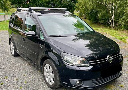 VW Touran Volkswagen 2.0 TDI DSG MATCH PANO AHK XENON TÜV neu