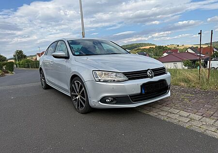 Volkswagen Jetta 2.0 TDI Highline Highline