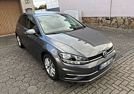 VW Golf Volkswagen 1.4 TSI mit Sitzhz. Navi & TÜV Neu