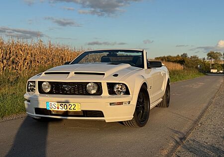 Ford Mustang GT Cabrio 4.6l V8