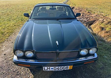 Jaguar XJR 4.0