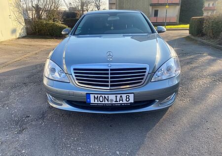 Mercedes-Benz S 320 CDI -