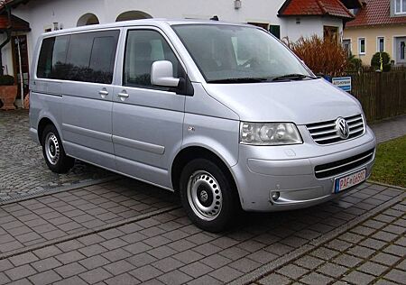 VW T5 Multivan Volkswagen T5 2,5TDI Multivan Atlantis,Klimaaut,StHzg,Leder