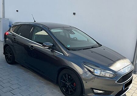 Ford Focus 2,0TDCi 110kW DPF Titanium TÜV NEU
