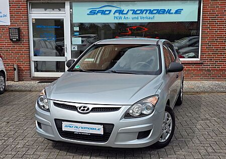 Hyundai i30 blue 1.4 Classic HU+TÜV NEU