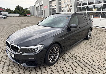 BMW 530d xDrive Touring A - M Paket, Standheizung