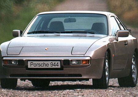 Porsche 944 Targa flamingorot-metallic H-Zulassung