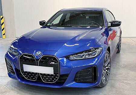 BMW i4 M50 1.HD 19Tkm Voll kein Winter MwSt auswb.