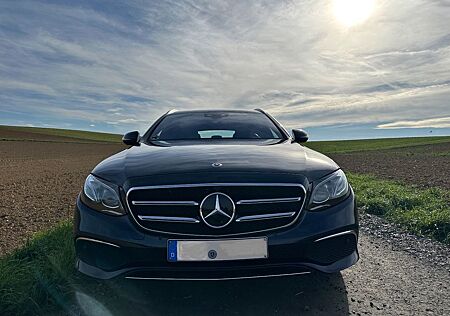 Mercedes-Benz E 200 4MATIC T-Modell mild hybrid