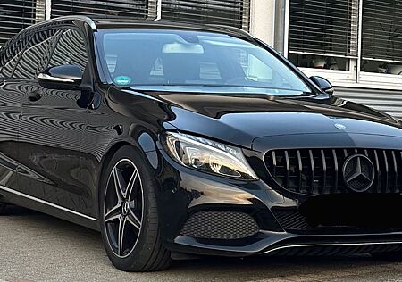 Mercedes-Benz 220 220d BlueTEC Avantgarde Panorama