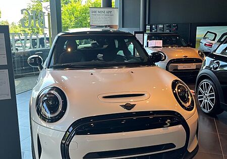 Mini Cooper SE Yours Trim