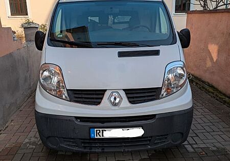 Renault Trafic mit neuem TüV