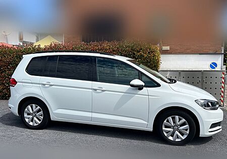 VW Touran Volkswagen 1.2 TSI Comfortline (Bj 2016/ 110PS)