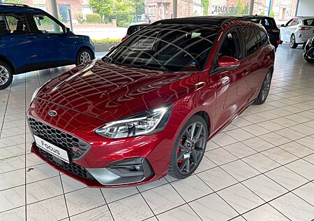 Ford Focus ST Turnier STYL-PAK/WIN-PAK/ASSIS-PAK/B&O