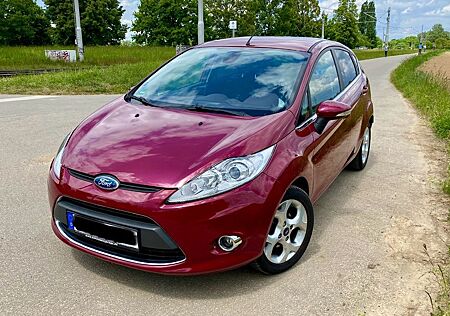 Ford Fiesta Titanium mit AHK, Klima, Tempomat