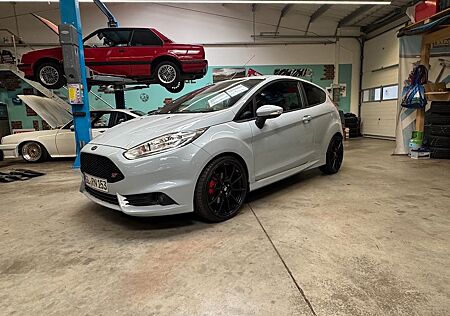 Ford Fiesta 1,6 EcoBoost ST200
