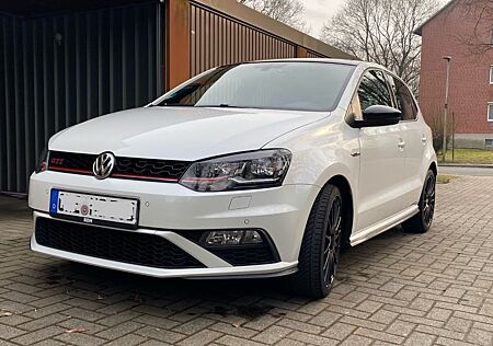VW Polo Volkswagen 1.8 TSI DSG GTI OZ-Felgen 17 Pano Navi LED