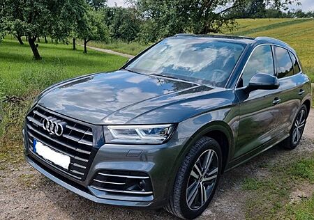 Audi Q5 55 TFSIe Top Ausstattung alle Inspektionen...