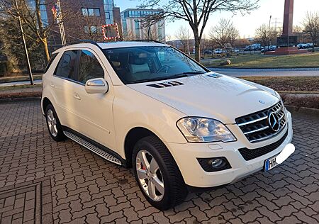 Mercedes-Benz ML 300 CDI 4MATIC BlueEFFICIENCY -