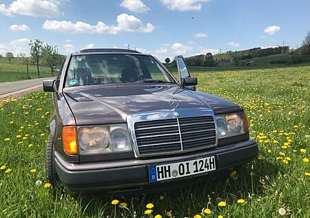Mercedes-Benz 200 D OLDTIMER H-Zulassung