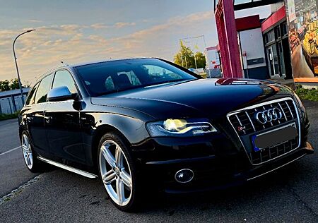Audi S4 3.0 TFSI S tronic quattro Avant -