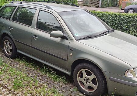 Skoda Octavia Combi 2.0 Ambiente Ambiente