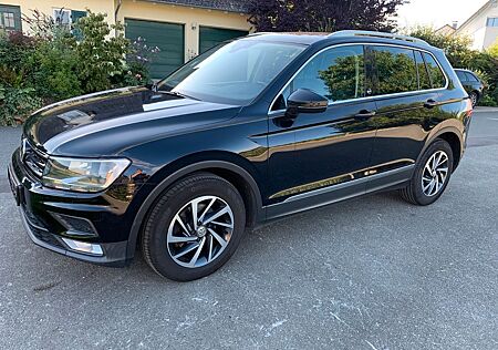 VW Tiguan Volkswagen 2.0 TDI SCR SOUND
