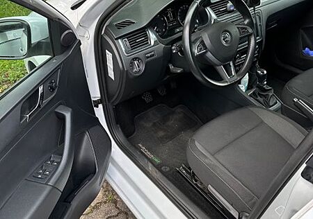 Skoda Rapid 1.2 TSI 77kW Ambition Ambition