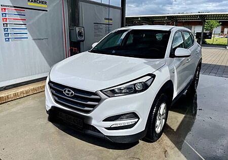 Hyundai Tucson 1.6 GDI 2WD - HU/AU NEU - Reifen neu etc.