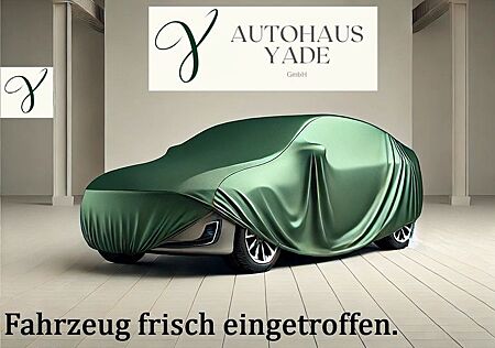 BMW 220i Active Tourer Sport Line *Navi*SHZ*PDC*LED*