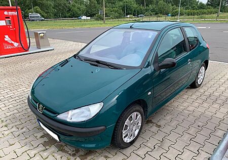 Peugeot 206 1.1 Presence 60 Presence AU/ HU 08/2025