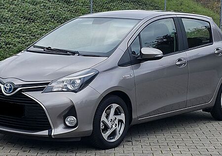 Toyota Yaris Hybrid Automatik 1.Hand Navi Alu Kamera