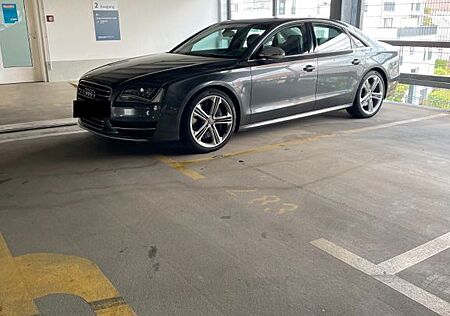 Audi S8 4.0 TFSI tiptronic quattro -