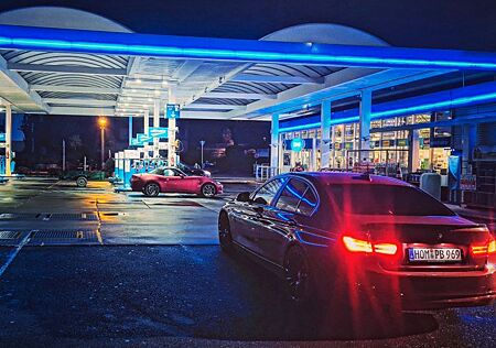 BMW 320i -