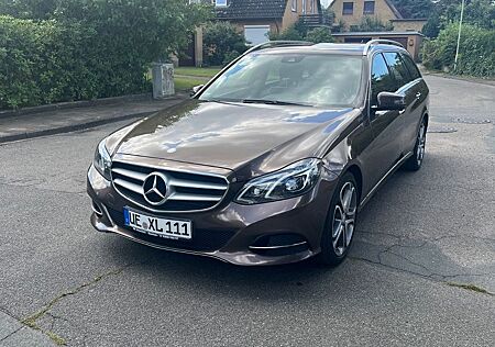 Mercedes-Benz E 220 BlueTEC T AVANTGARDE AVANTGARDE