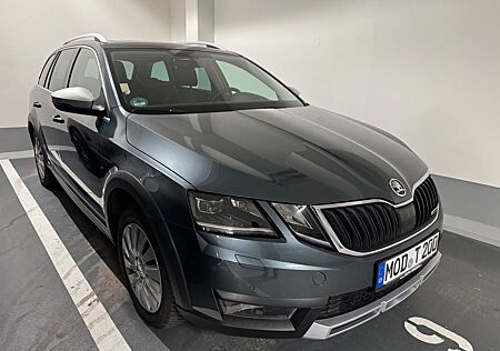 Skoda Octavia 2.0 TDI SCR DSG 4x4 Scout Combi Scout