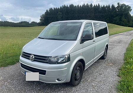 VW T5 Multivan Volkswagen AHK PDC Tempomat Climatronic