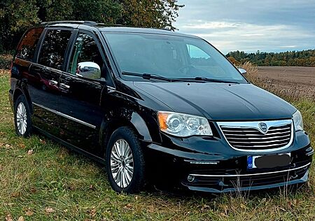 Lancia Voyager 2.8 MultiJet 16v Platinum Automatik ...