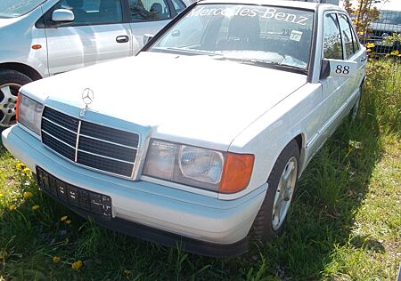 Mercedes-Benz 190 E
