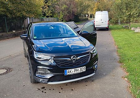 Opel Grandland X Rentnerfahrzeug zu verkaufen