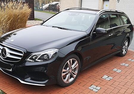 Mercedes-Benz E 350 BlueTEC 4MATIC T - AMG line