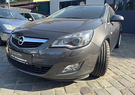 Opel Astra J Sports Tourer Innovation