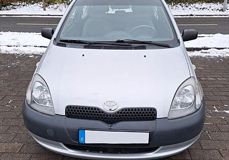 Toyota Yaris 1.0 Basic