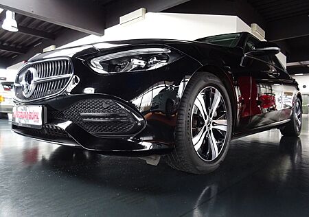 Mercedes-Benz C 200 Avantgarde/ Navi/ LED/ Kamera/ Schiebedach