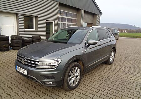 VW Tiguan Allspace Volkswagen Highline 4Motion